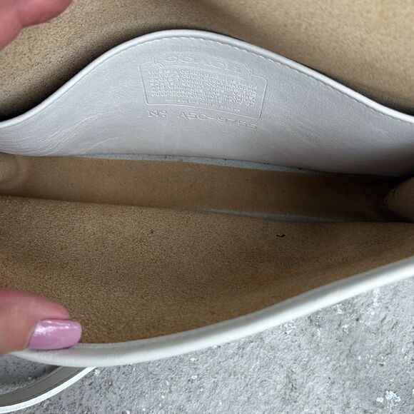 Vintage Coach Crossbody - Picture 12 of 15